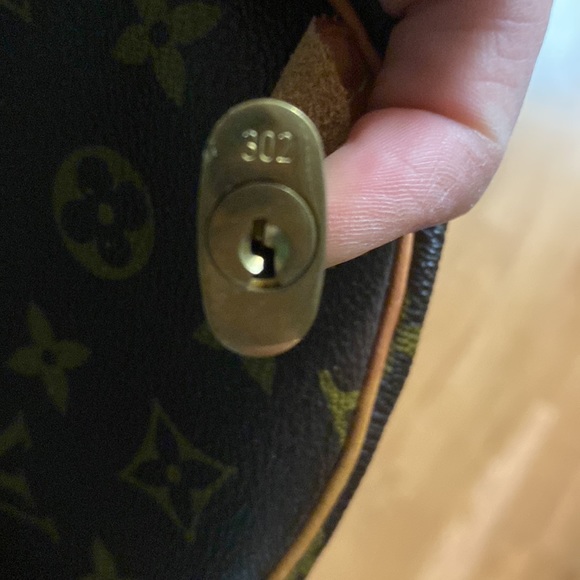 Louis Vuitton Speedy 35 AUTHENTIC - Picture 10 of 16